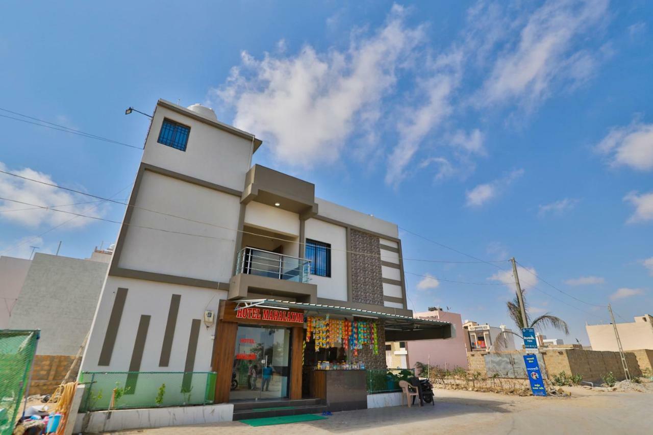 Spot On 37366 Hotel Mahalaxmi Dwarka  Luaran gambar